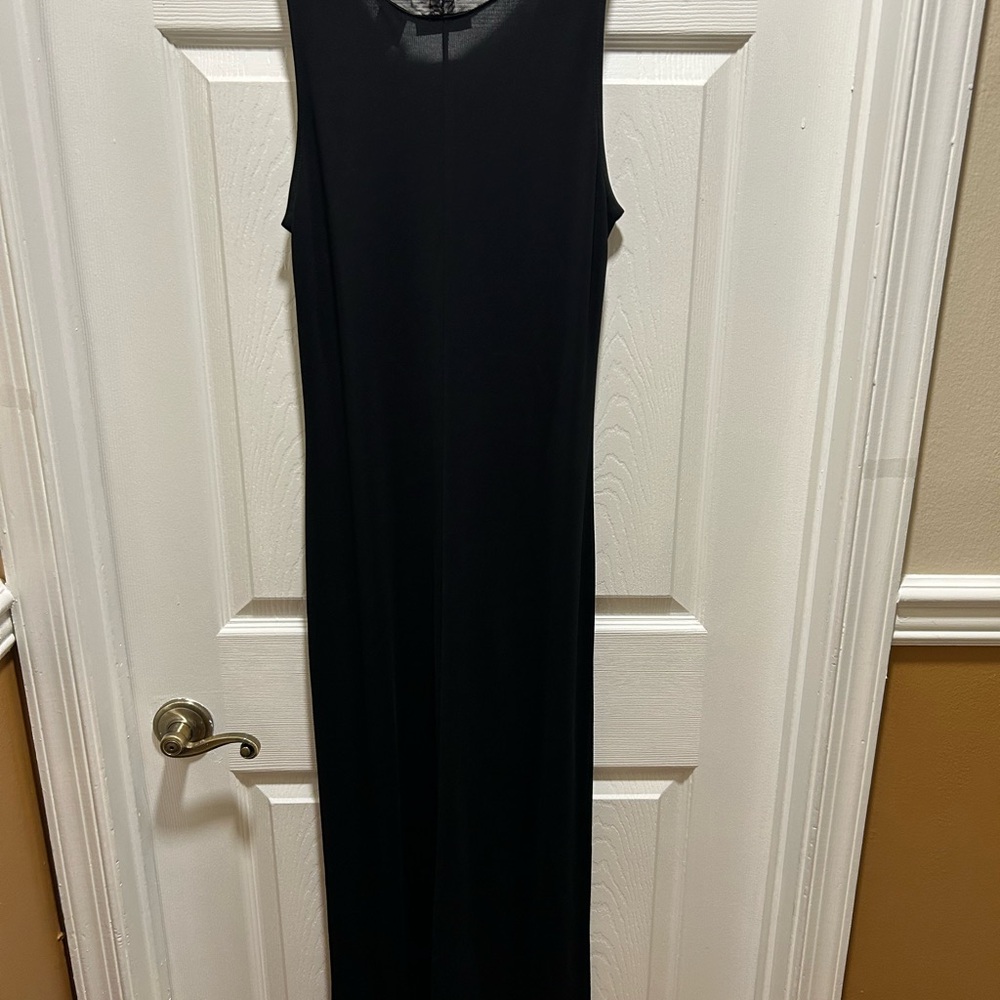 Dress - Picture 3 of 5